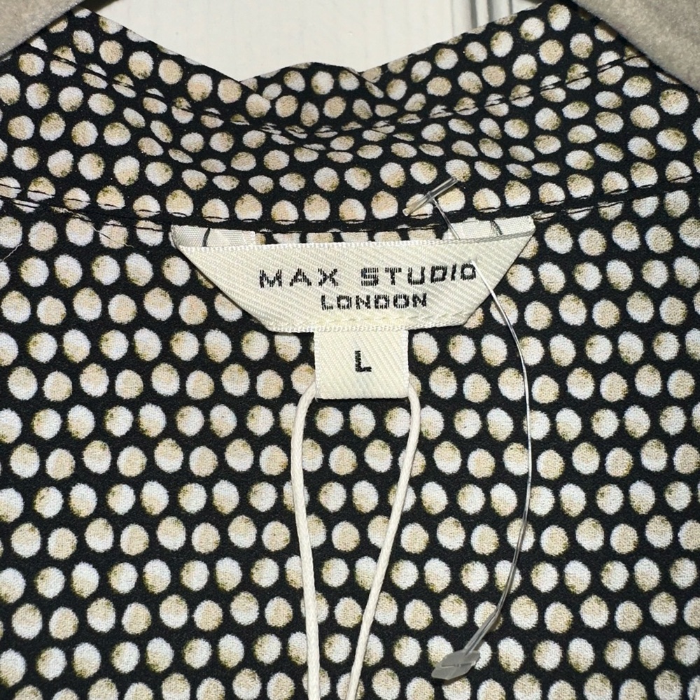 Max Studio Monochrome Long Sleeve Dress - Picture 3 of 6